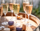 bubbly and macaron pairing